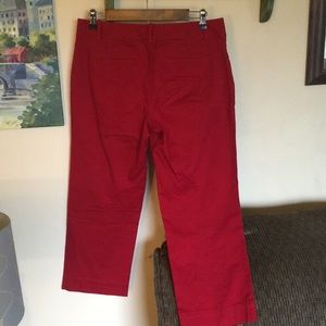 LOFT Pants - Ann Taylor Loft Women’s sz 6 red Capri EUC LOFT Pants - Ann Taylor Loft Women’s sz 6 red Capri EUC